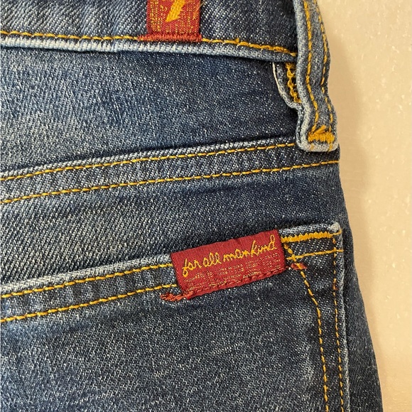 7 For All Mankind Men's
Adrien Slim Tapered Jeans
Size 33 x 32 Cotton Hemp Denim - Picture 13 of 16